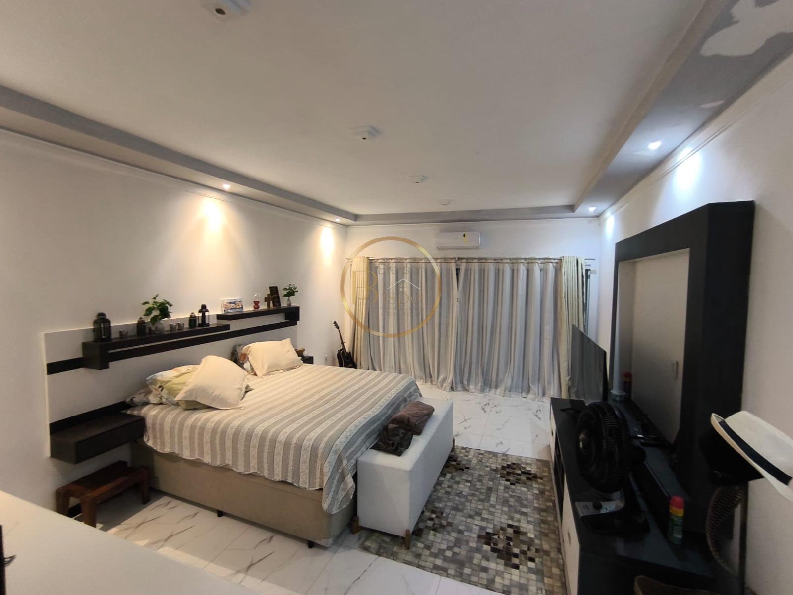 Casa à venda com 4 quartos, 3 suítes, 10 vagas e 250m² no Coroa Vermelha, Santa Cruz Cabrália (BA) — foto 8 de 23
