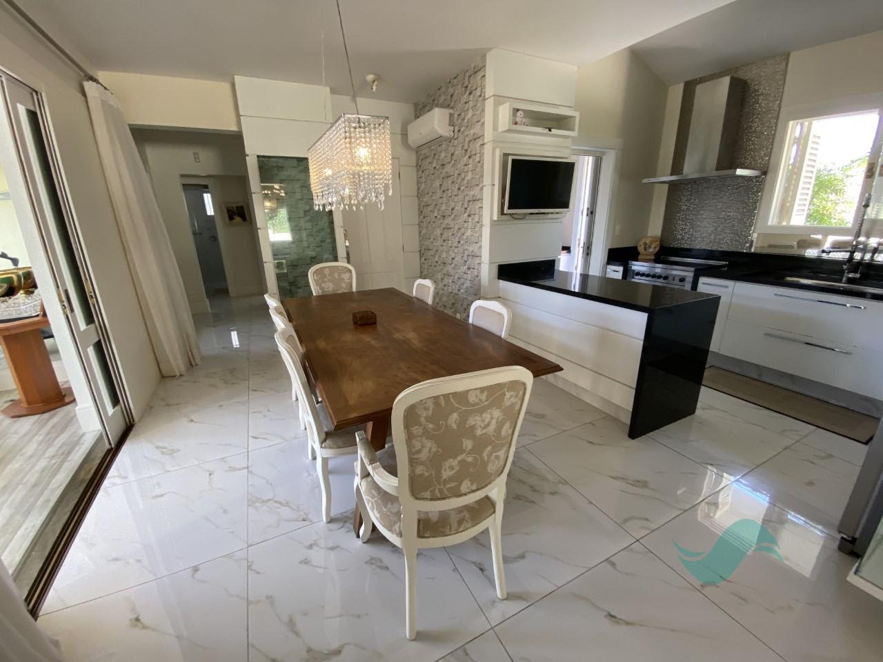 Casa à venda com 3 quartos, 3 suítes, 2 vagas e 492m² no Jurerê, Florianópolis (SC) — foto 8 de 23