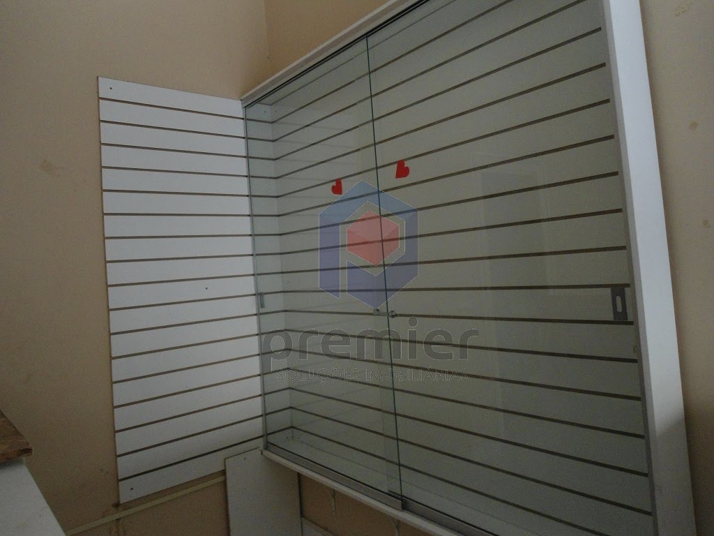 VITRINE
