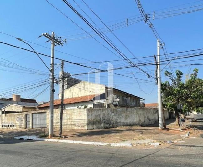 Casa à venda com 13 quartos, 13 banheiros, 1 vaga e 342m² no Parque Amazônia, Goiânia — foto principal