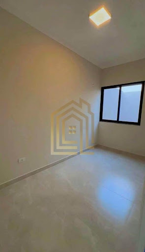 Casa à Venda em Esmeralda, Cascavel | 3 Quartos 60m²