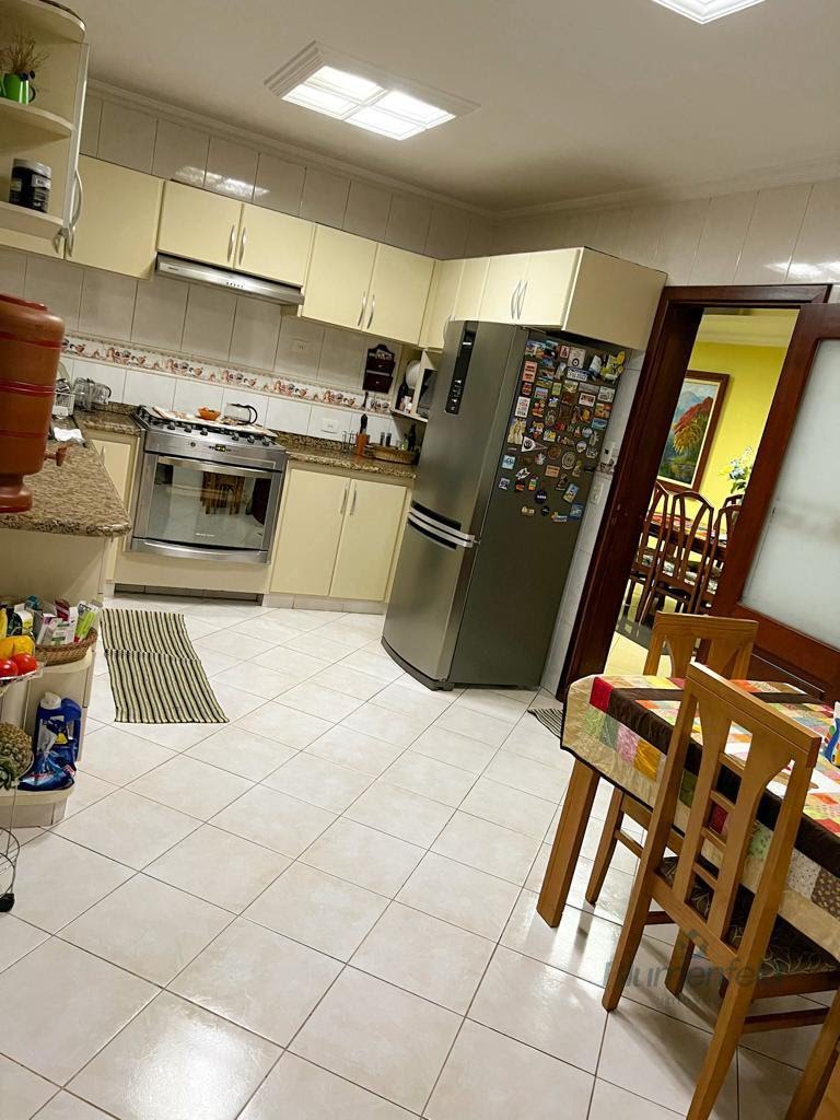 Casa à venda com 3 quartos, 3 suítes, 2 vagas e 315m² no Condomínio Arujazinho IV, Arujá (SP) — foto 2 de 26