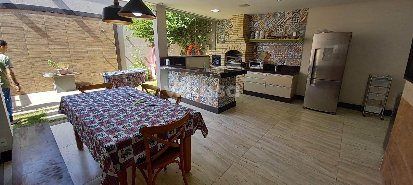 Casa à venda com 3 quartos, 1 suíte, 3 vagas e 259m² no Parque Residencial Laranjeiras, Serra (ES) — foto 27 de 30
