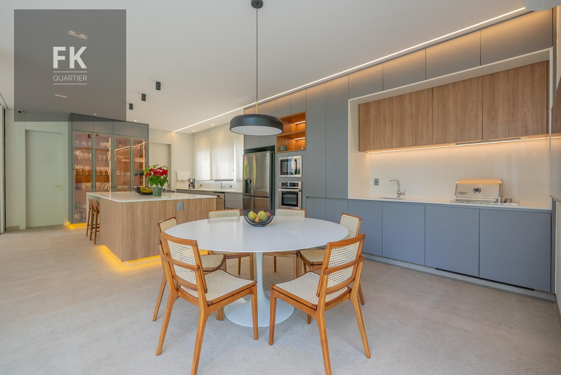 Casa à venda com 4 quartos, 4 suítes, 6 vagas e 537m² no Alphaville Residencial Dois, Barueri (SP) — foto 18 de 30