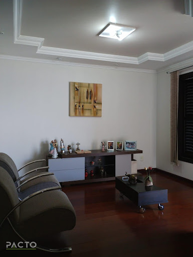  3 dormitórios, 1 suíte, 2 banheiros por R$ 1.550.000. ótima localização, Area centra da cidade