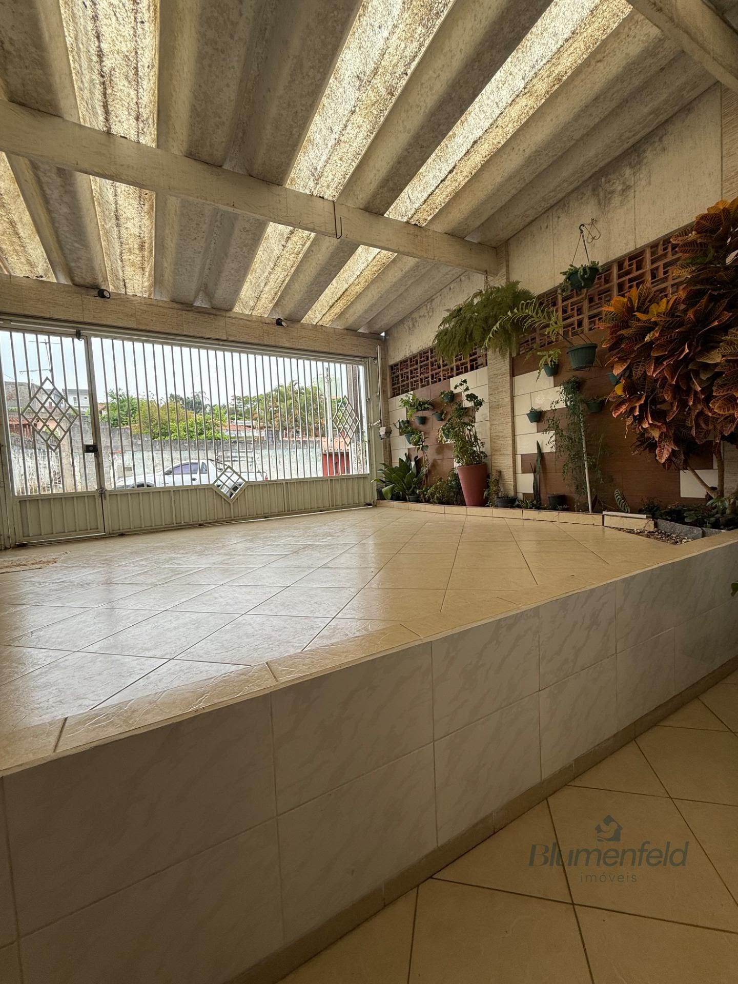 Casa à venda com 3 quartos, 2 banheiros, 2 vagas e 150m² no Nova Arujá, Arujá (SP) — foto 2 de 25