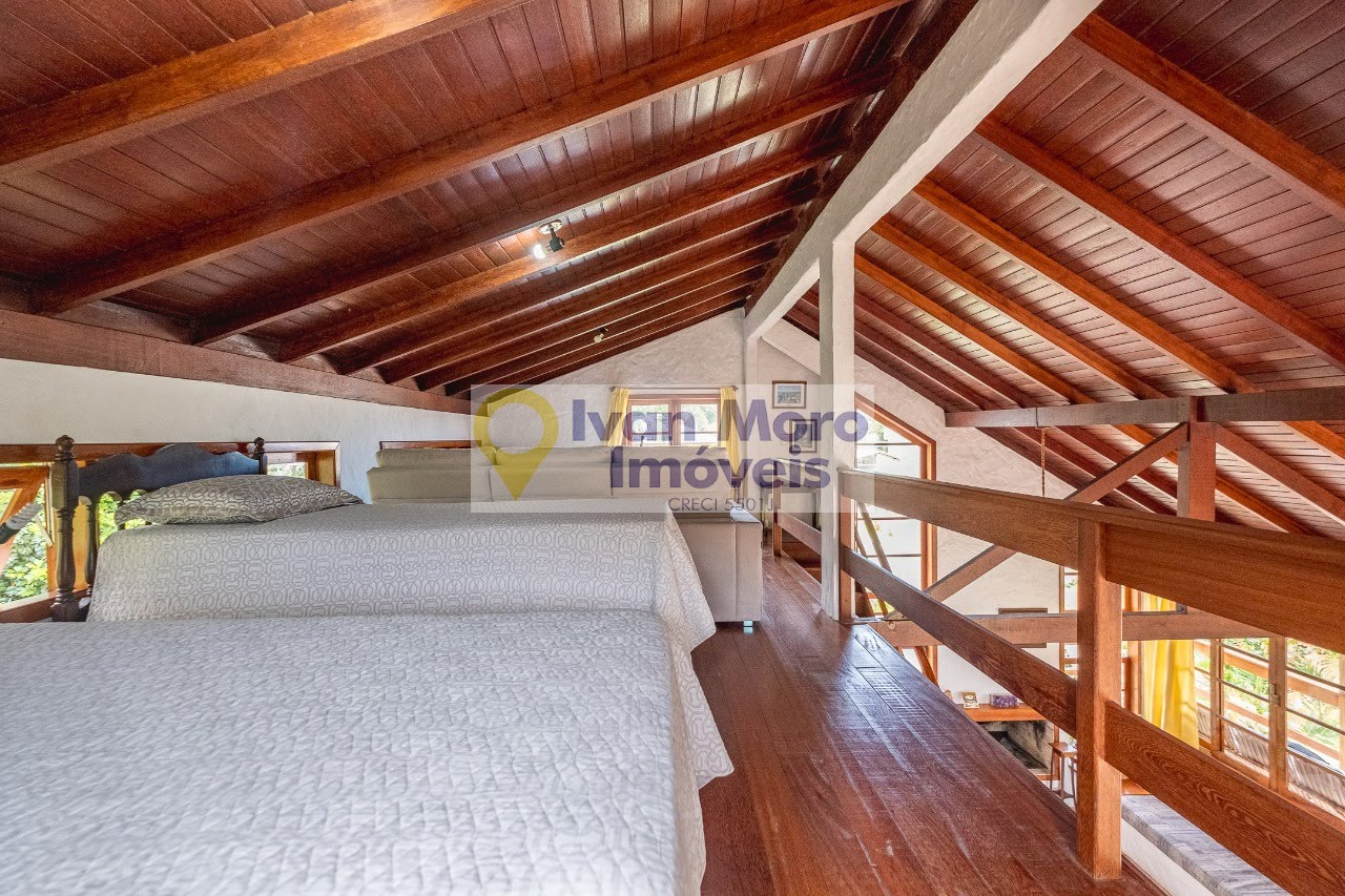 Casa à venda com 5 quartos, 2 suítes, 4 vagas e 465m² no Cachoeira do Bom Jesus, Florianópolis (SC) — foto 19 de 30