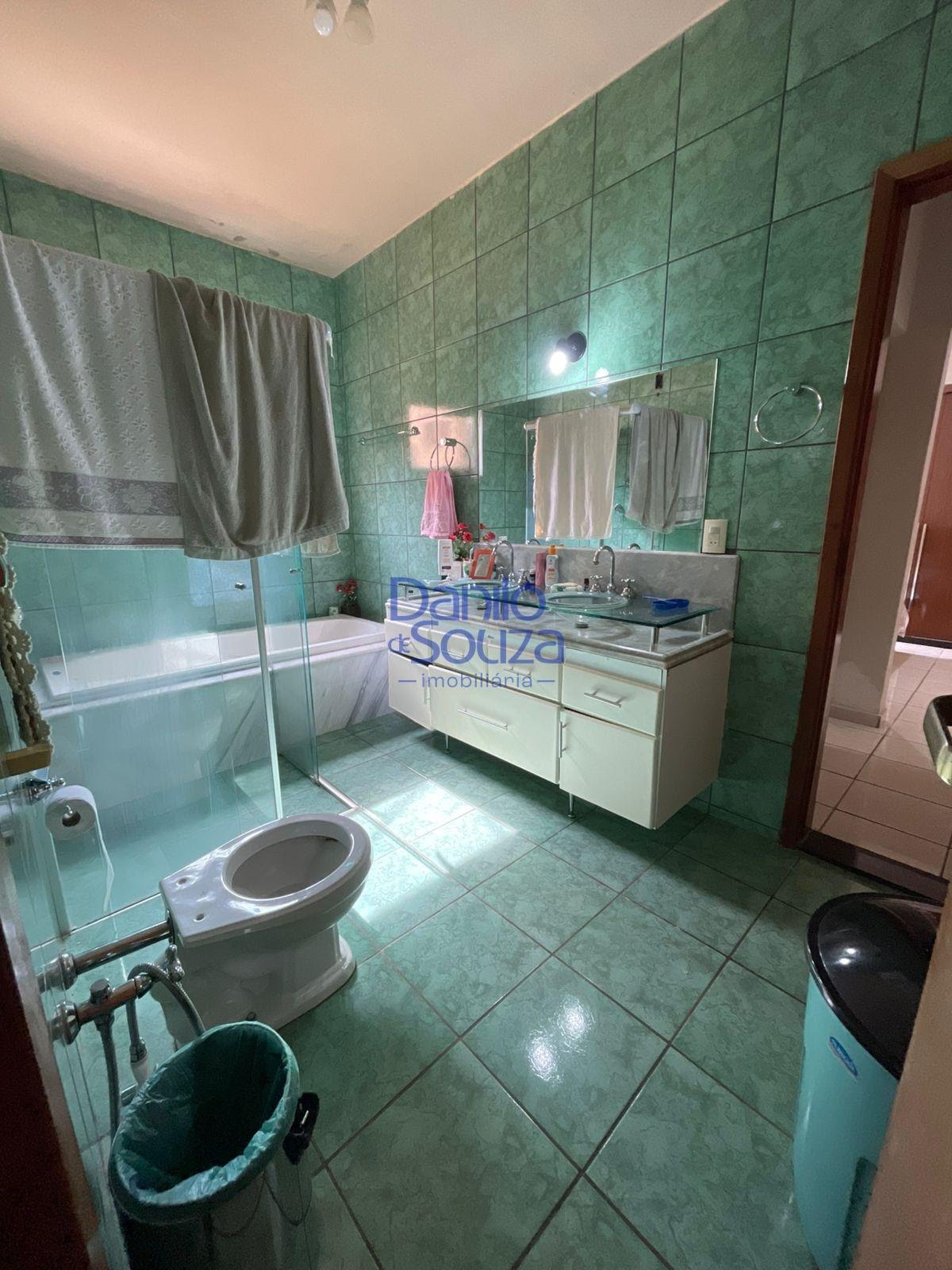 Casa à venda com 4 quartos, 1 suíte, 4 vagas e 246m² no Veredas da Cidade, Araxá (MG) — foto 7 de 12