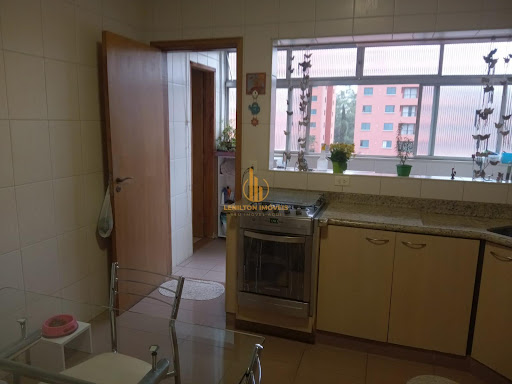 Apartamento terreo 95m - Muito espaço, conforto, iluminação e circulação. Com 3 dormitorios - fica em local privilegiado - Jardim Bela Vista (próximo da Av. Portugal) - Região recheada de comercio, se
