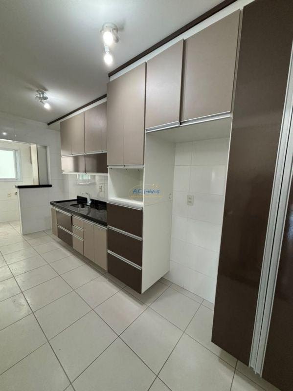 Apartamento à venda com 3 quartos, 1 suíte, 2 vagas e 113m² no Aviação, Praia Grande (SP) — foto 14 de 28