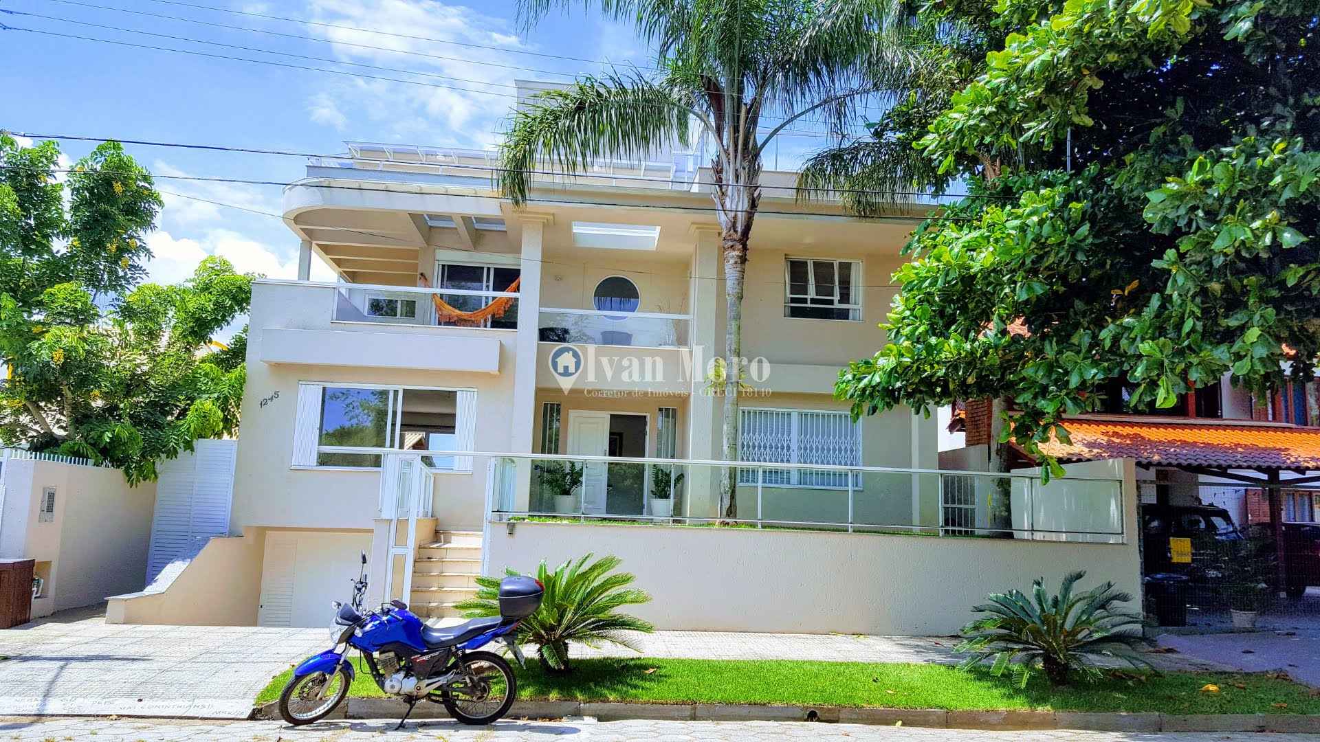 Casa para alugar com 4 quartos, 2 suítes, 2 vagas e 360m² no Daniela, Florianópolis (SC) — foto 3 de 30