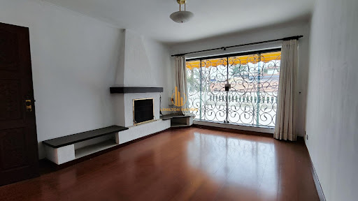 Casa com edícula em Vila Valparaíso, Santo André - SP