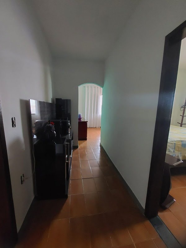 Casa à venda com 4 quartos, 1 banheiro, 2 vagas e 125m² no São Benedito, Santa Luzia (MG) — foto 16 de 17