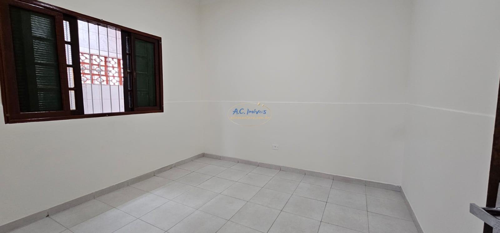 Casa à venda com 2 quartos, 1 suíte, 4 vagas e 135m² no Maracana, Praia Grande (SP) — foto 11 de 30