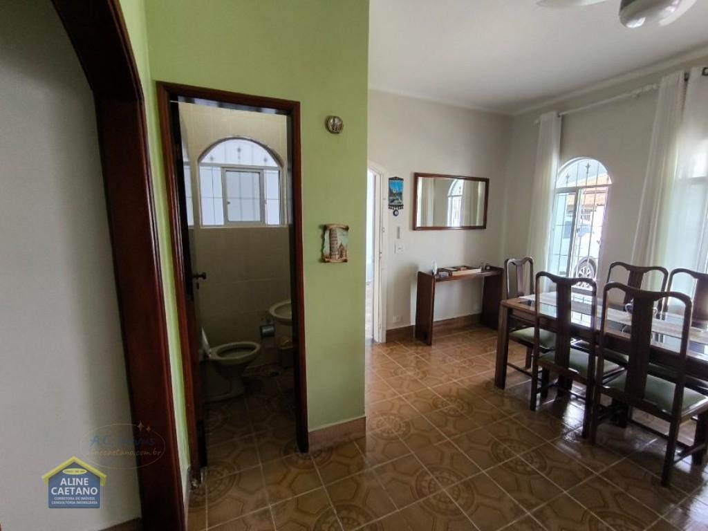 Casa à venda com 3 quartos, 1 suíte, 6 vagas e 257m² no Balneario Flórida, Praia Grande (SP) — foto 18 de 30