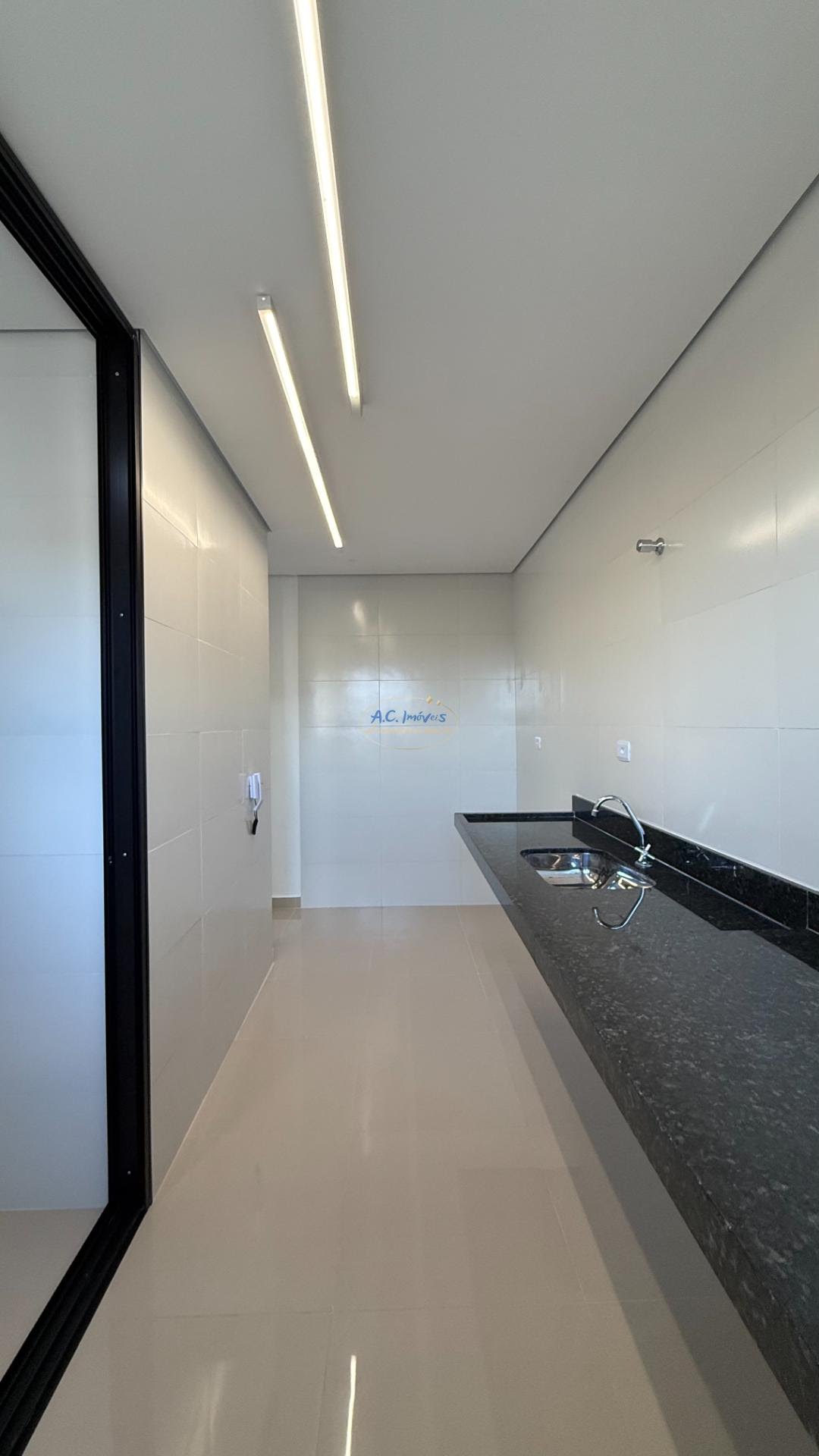 Casa à venda com 3 quartos, 3 suítes, 2 vagas e 143m² no Maracanã, Praia Grande (SP) — foto 27 de 30