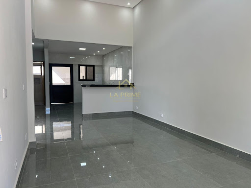 Casa em Condomínio no Jardim Eucaliptos em Sorocaba, 102m²,  03 dormitórios, 01 suíte , 02 vagas de garagem.