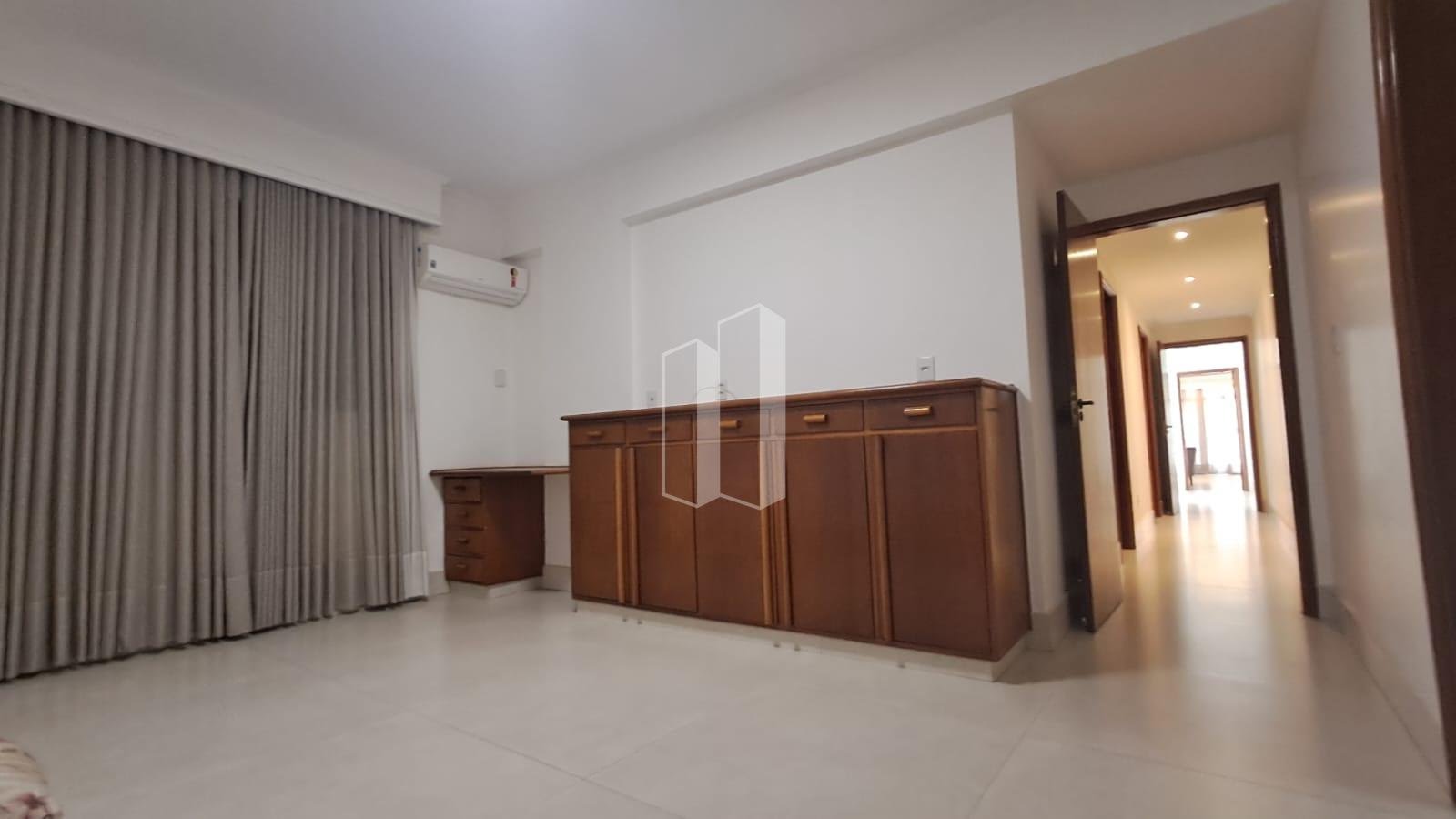Apartamento à venda com 4 quartos, 2 suítes, 2 vagas e 209m² no Setor Oeste, Goiânia (GO) — foto 14 de 14