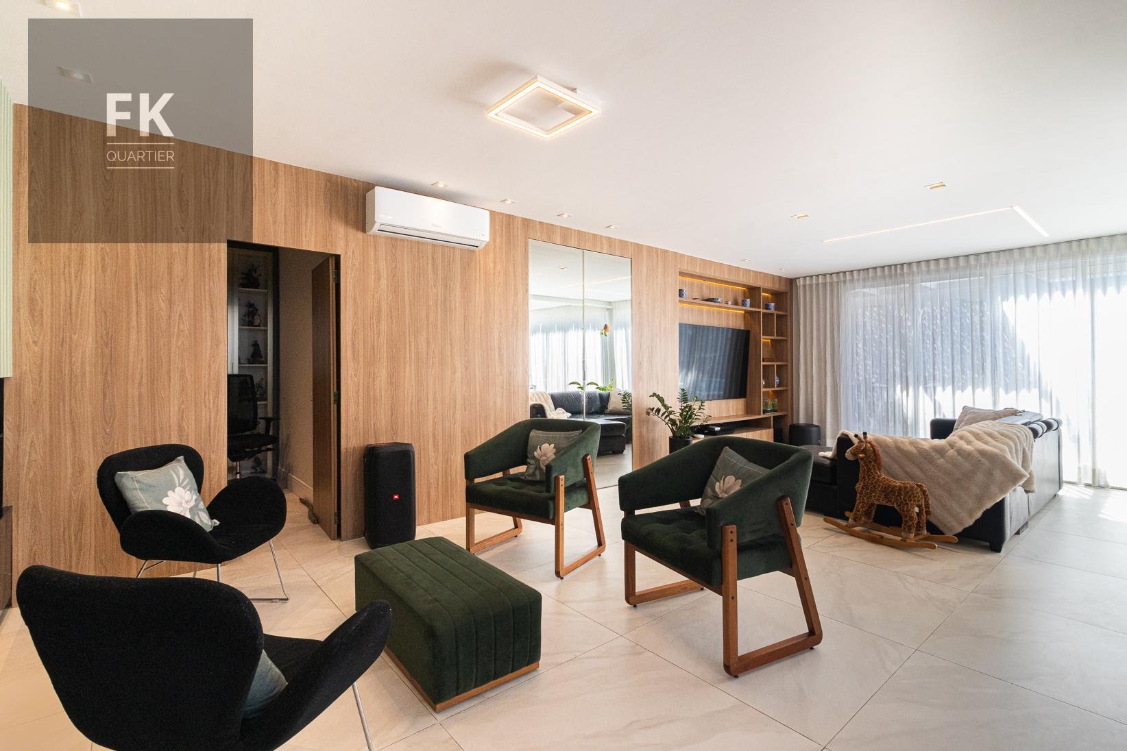 Casa à venda com 4 quartos, 4 suítes, 4 vagas e 319m² no Alphaville, Santana de Parnaíba (SP) — foto 4 de 29