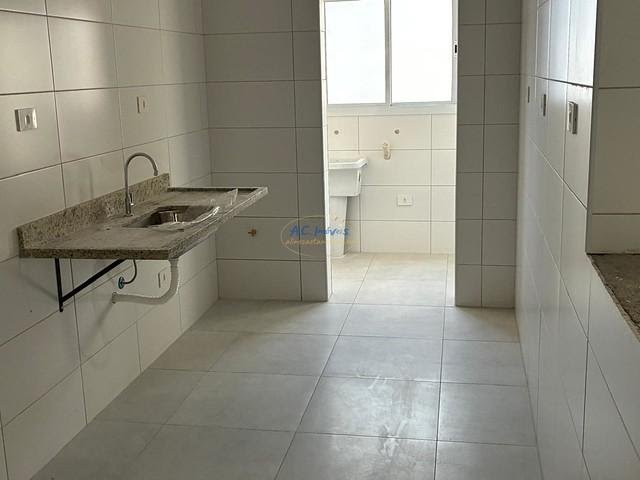 Apartamento à venda com 2 quartos, 1 suíte, 1 vaga e 75m² no Vila Tupi, Praia Grande (SP) — foto 4 de 15