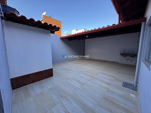 Casa 2 Dormitórios à Venda no Cambolo, Porto Seguro – 75m²