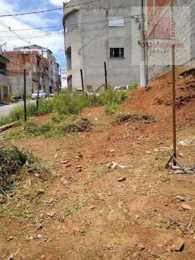 Terreno à venda em Canhema, Diadema por R$ 165 mil