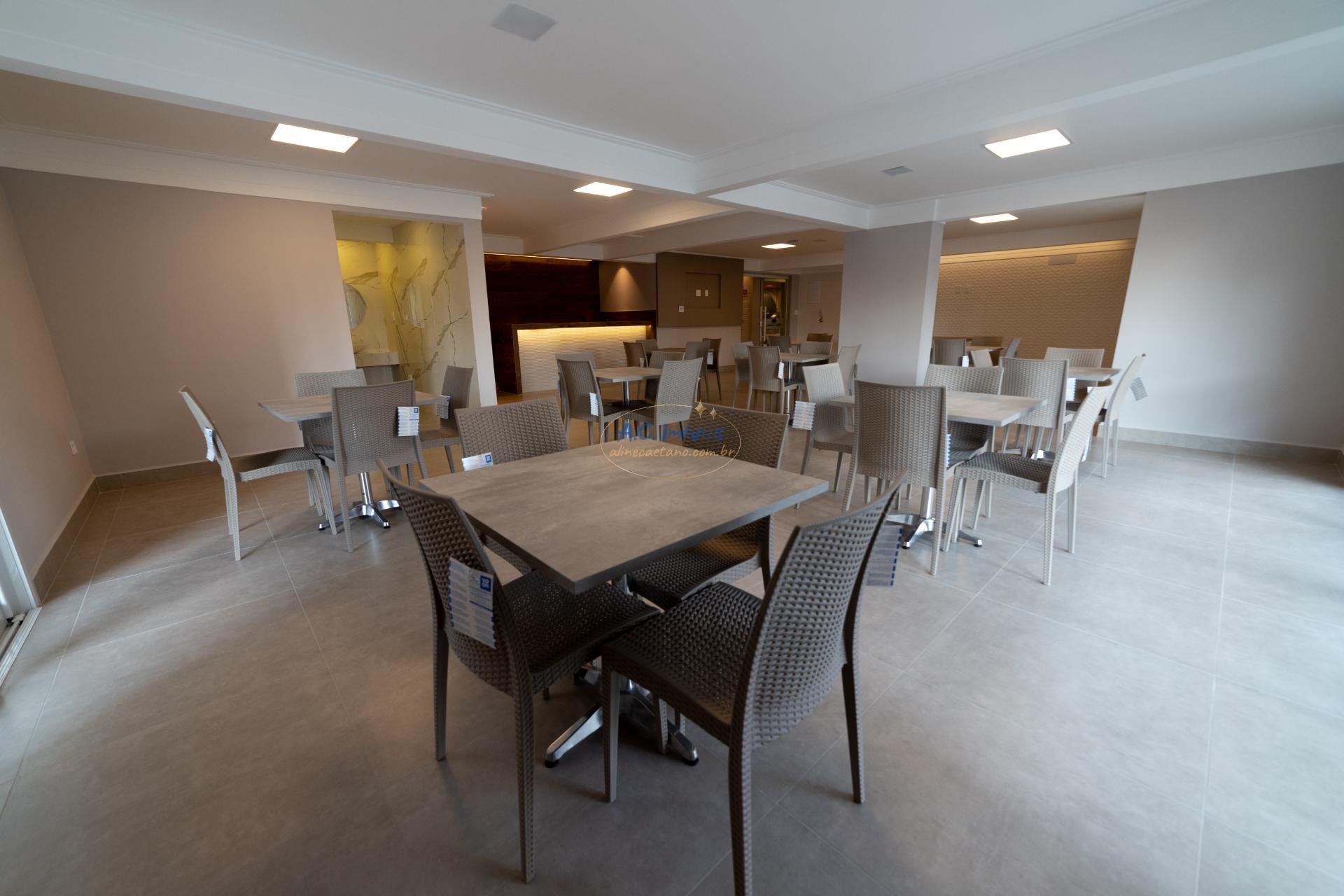 Apartamento à venda com 4 quartos, 3 suítes, 3 vagas e 183m² no Canto do Forte, Praia Grande (SP) — foto 3 de 30