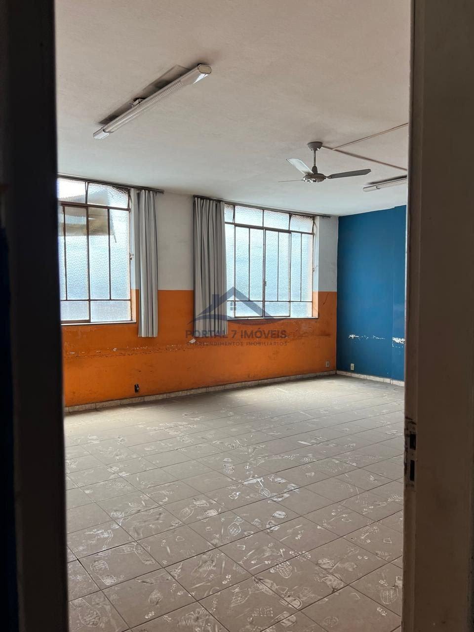 Casa à venda com 5 quartos, 2 suítes, 4 vagas e 578m² no Centro, Sete Lagoas (MG) — foto 16 de 17