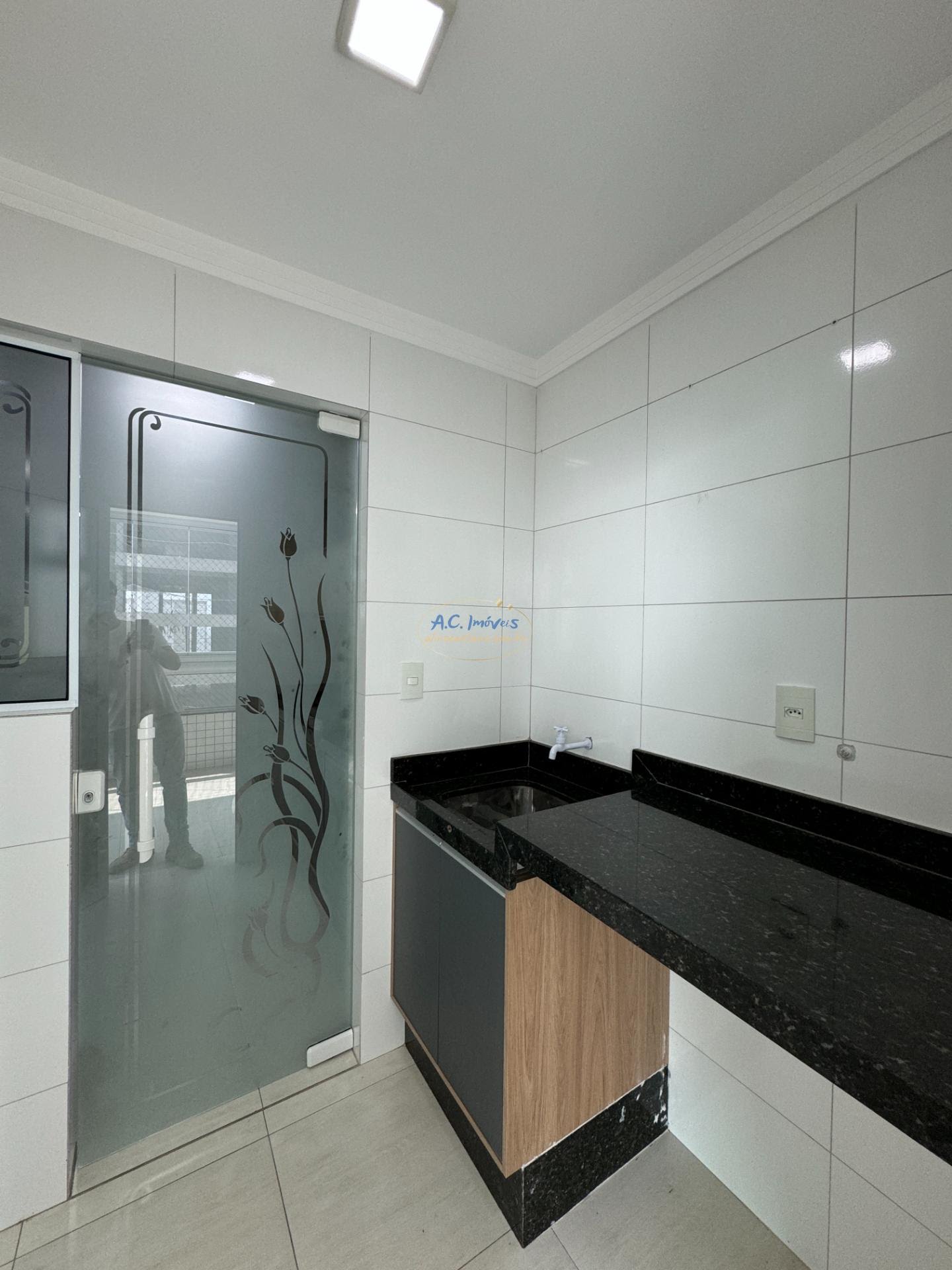 Apartamento à venda com 2 quartos, 1 suíte, 3 vagas e 93m² no Vila Caiçara, Praia Grande (SP) — foto 9 de 30