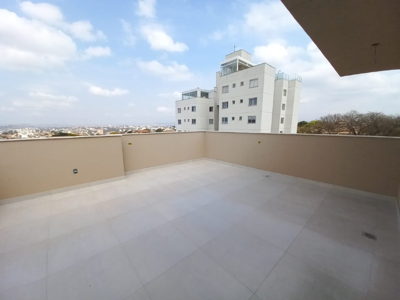 Cobertura à venda com 3 quartos, 1 suíte, 2 vagas e 68m² no Rio Branco, Belo Horizonte (MG) — foto 22 de 24