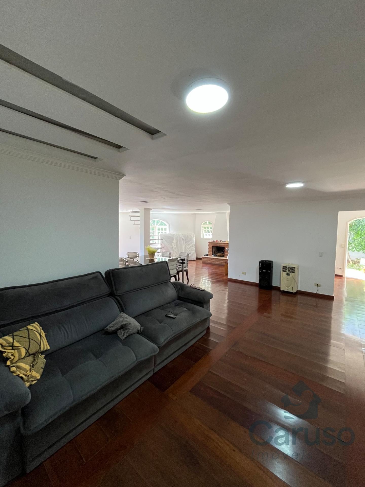 Casa à venda com 5 quartos, 5 suítes, 5 vagas e 405m² no Condomínio Country Club, Arujá (SP) — foto 8 de 30
