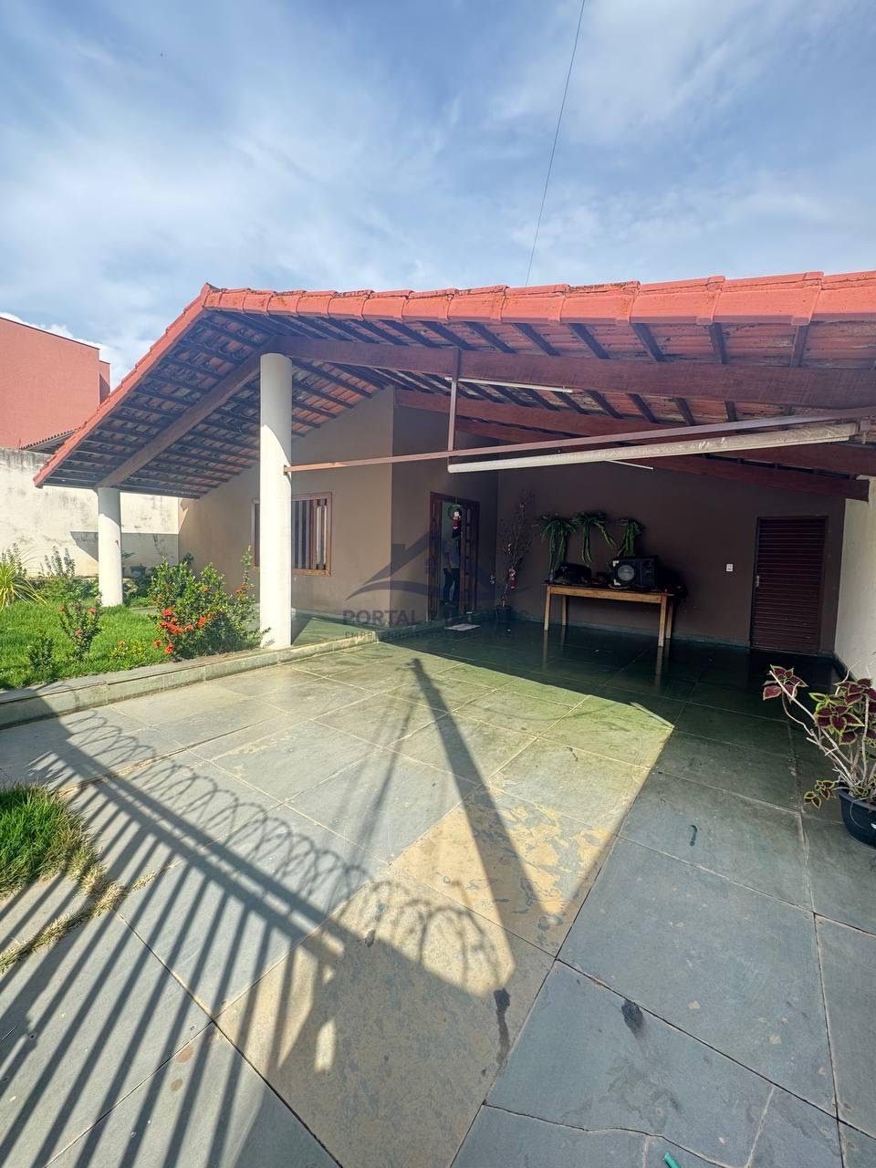 Casa à venda com 3 quartos, 1 suíte, 4 vagas e 360m² no Jardim Arizona, Sete Lagoas (MG) — foto 2 de 16