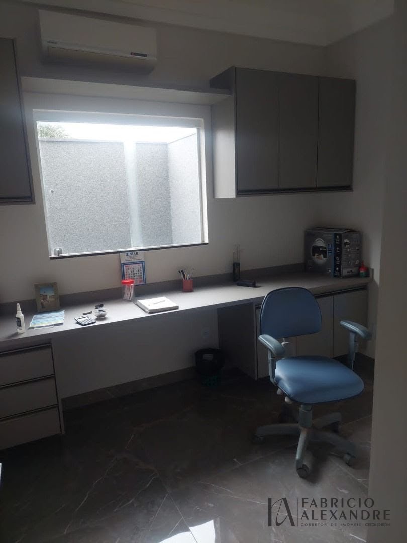 Casa à venda com 3 quartos, 3 suítes, 4 vagas e 223m² no Residencial Gaivota I, São José do Rio Preto (SP) — foto 5 de 11