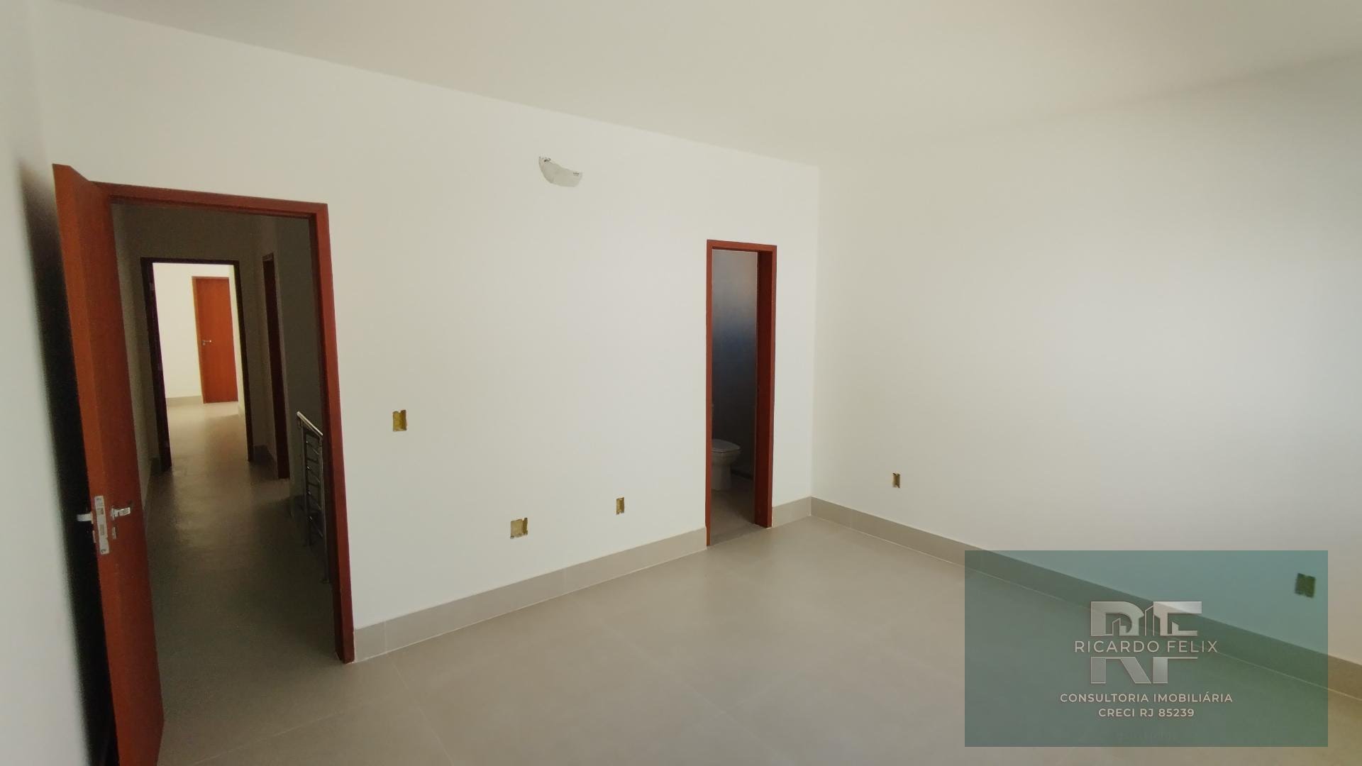 Casa à venda com 4 quartos, 4 suítes, 2 vagas e 180m² no Recreio, Rio das Ostras (RJ) — foto 17 de 27