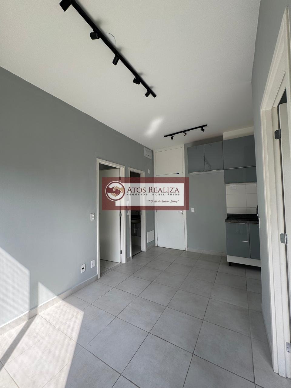 Apartamento à venda com 2 quartos, 1 banheiro, 1 vaga e 34m² no Santo Amaro, São Paulo — foto principal