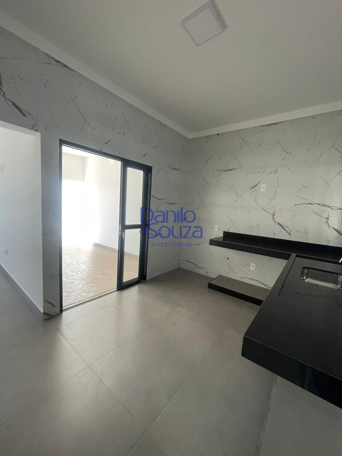 Casa à venda com 2 quartos, 1 suíte, 2 vagas e 107m² no Portal do Camburi, Araxá (MG) — foto 8 de 16