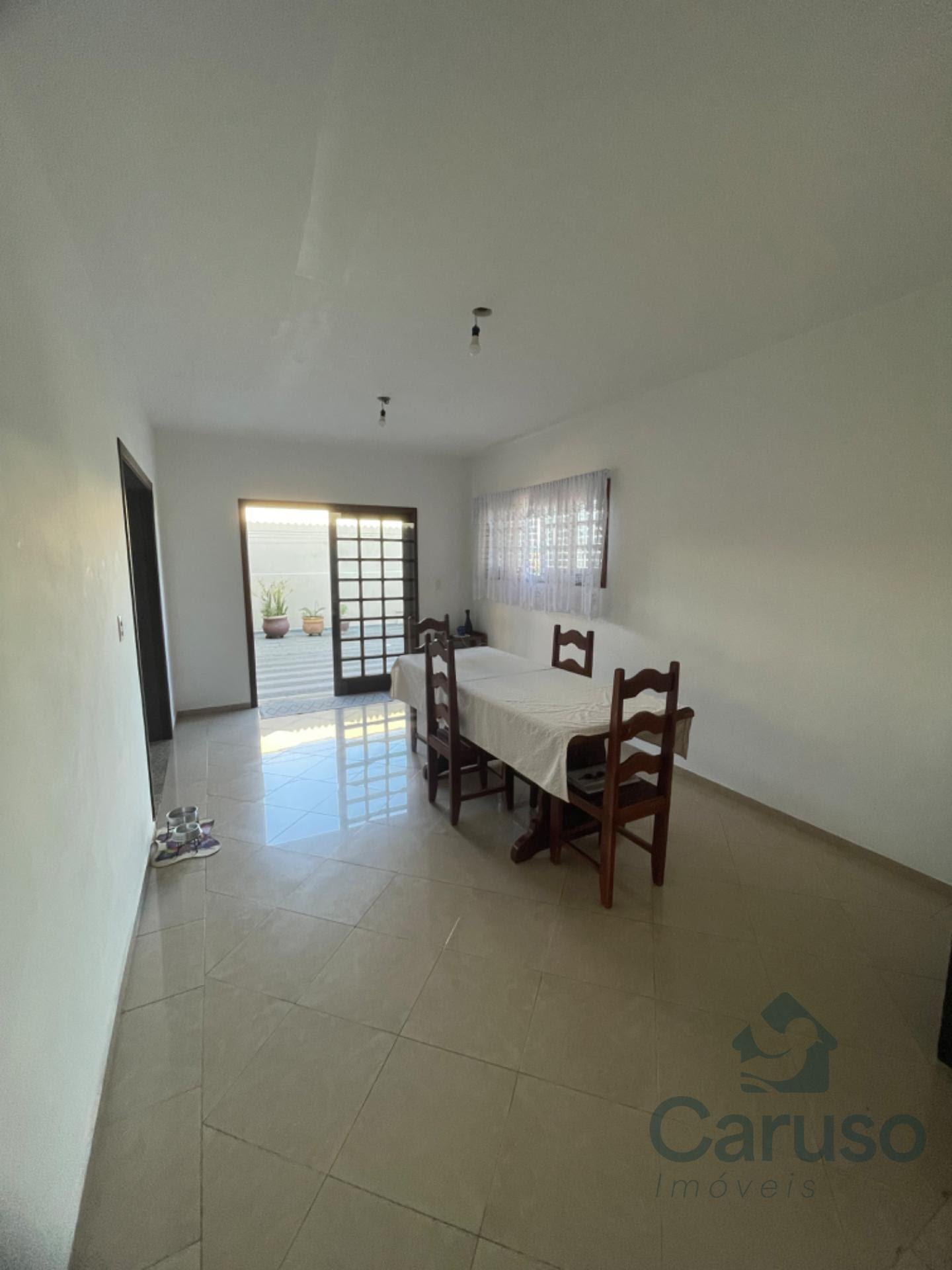 Casa à venda com 3 quartos, 1 suíte, 4 vagas e 200m² no Condomínio Arujazinho IV, Arujá (SP) — foto 15 de 24