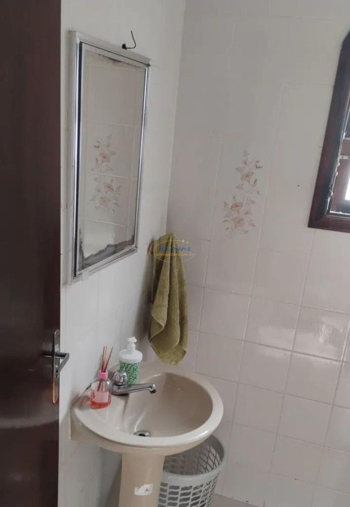 Casa à venda com 3 quartos, 1 suíte, 5 vagas e 189m² no Vila Caiçara, Praia Grande (SP) — foto 11 de 20