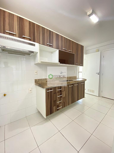 Cozinha com armários