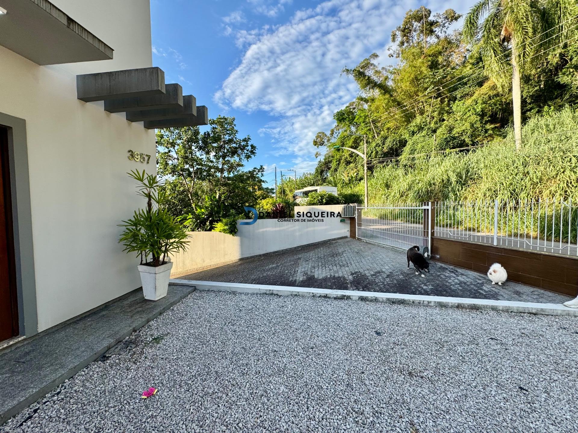 Casa à venda com 3 quartos, 1 suíte, 6 vagas e 190m² no Fundos, Biguaçu (SC) — foto 4 de 30