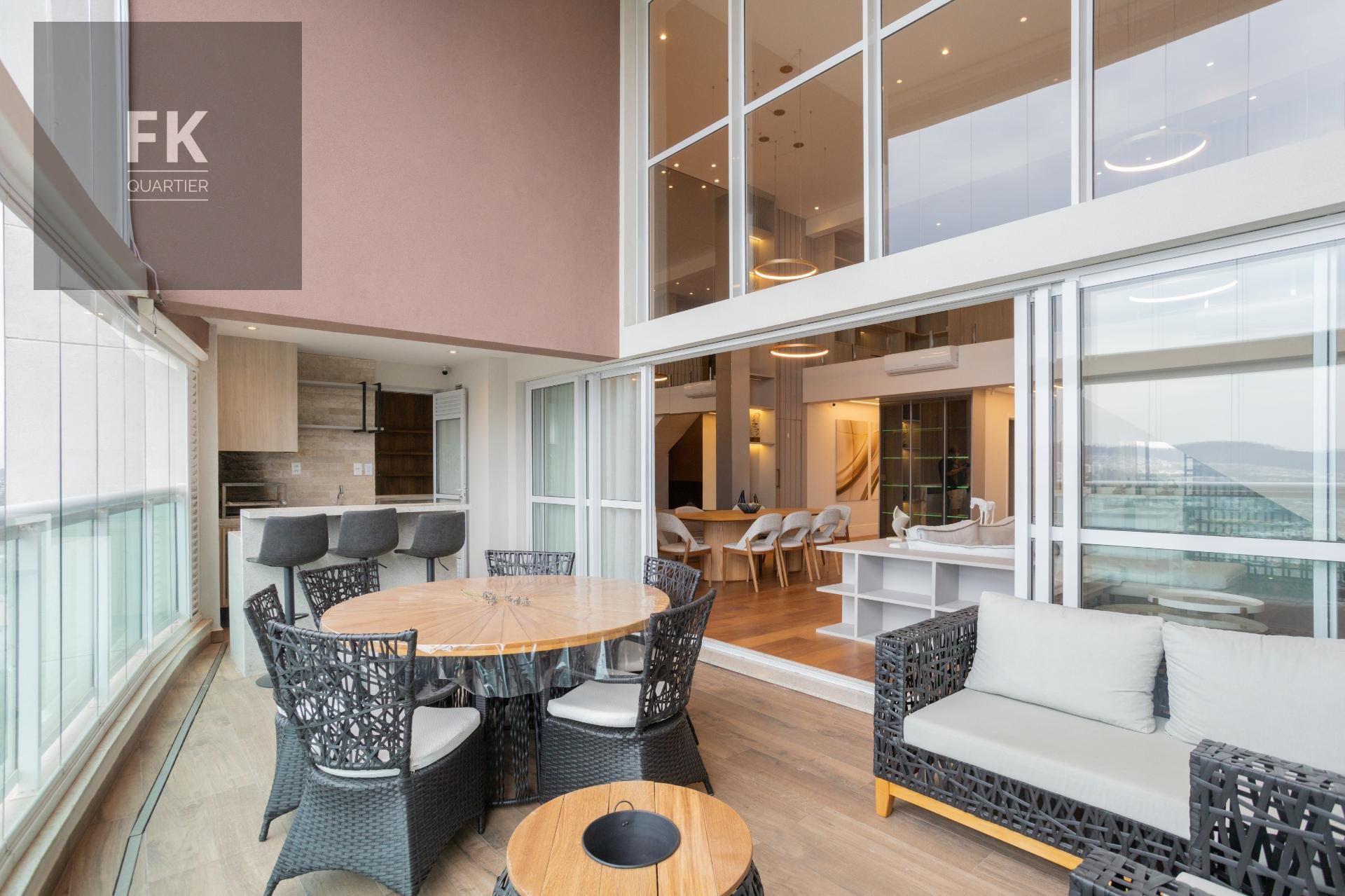 Apartamento à venda com 4 quartos, 4 suítes, 4 vagas e 338m² no Alphaville Empresarial, Barueri (SP) — foto 13 de 30