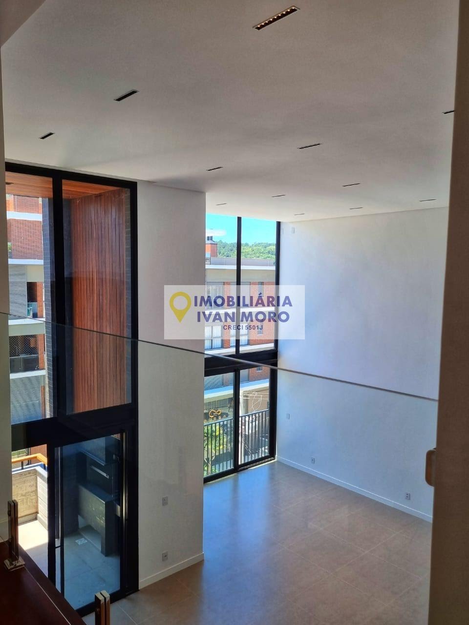 Apartamento à venda com 4 quartos, 3 suítes, 3 vagas e 200m² no Jurerê, Florianópolis (SC) — foto 11 de 21