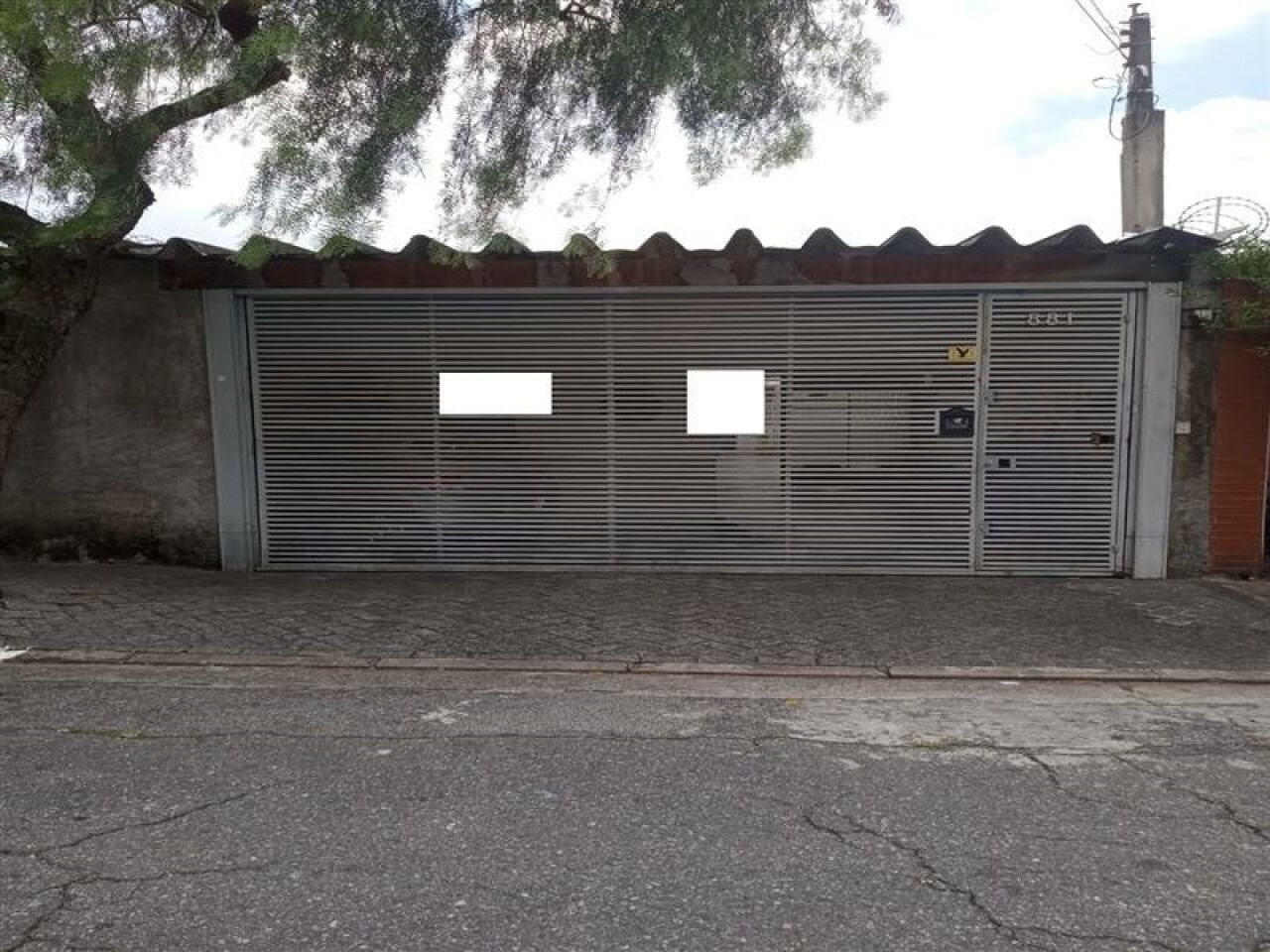 Casa à venda com 3 quartos, 1 banheiro e 3 vagas no Vila Antonieta, São Paulo — foto principal