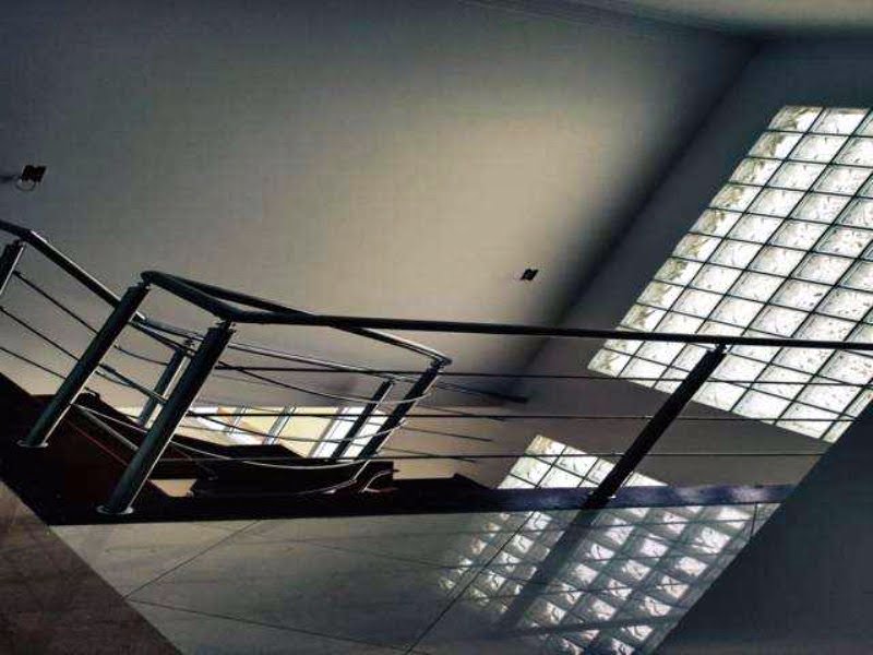 Escada_640x480