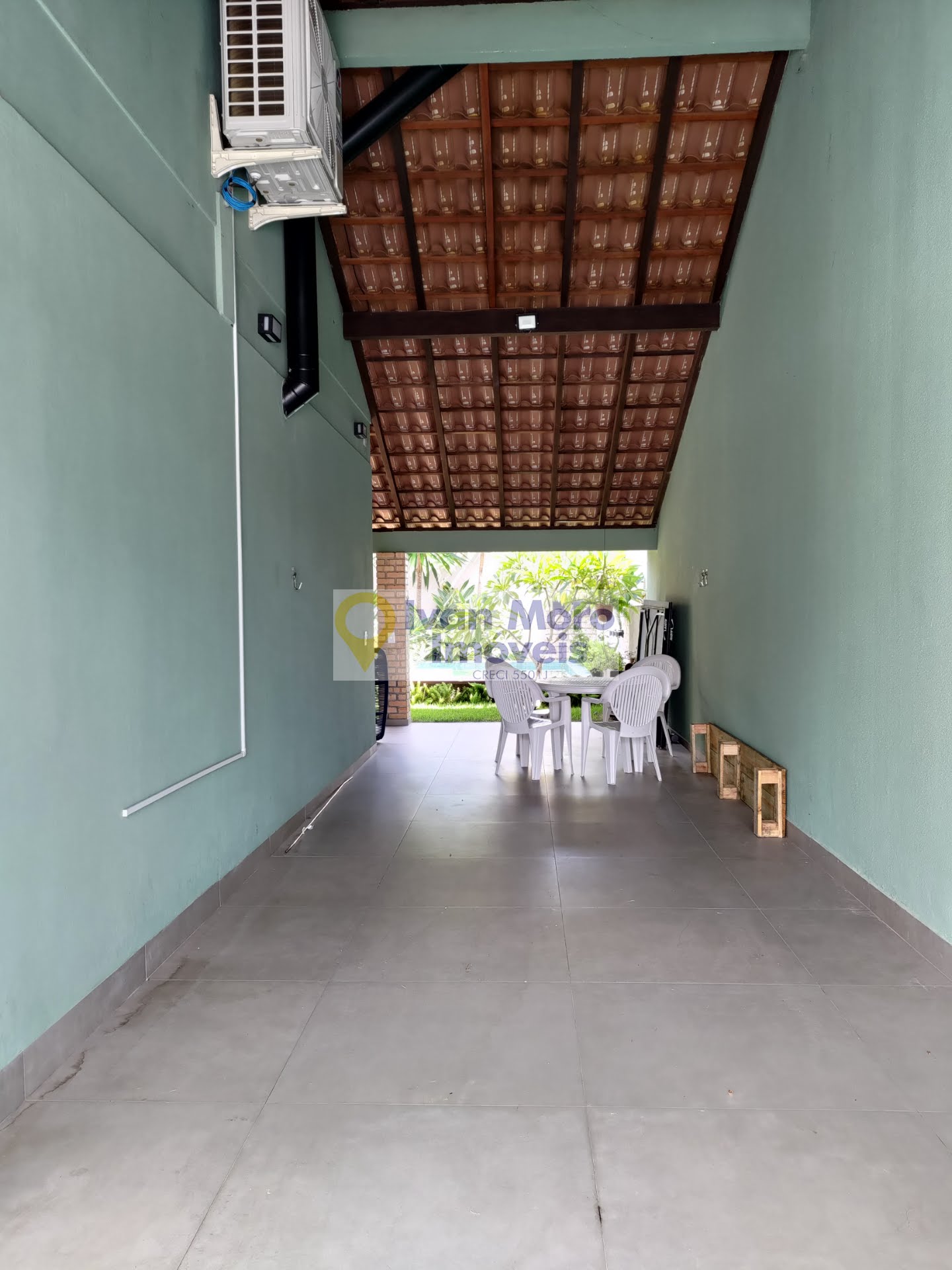 Casa para alugar com 4 quartos, 1 suíte e 3 vagas no Daniela, Florianópolis (SC) — foto 5 de 30