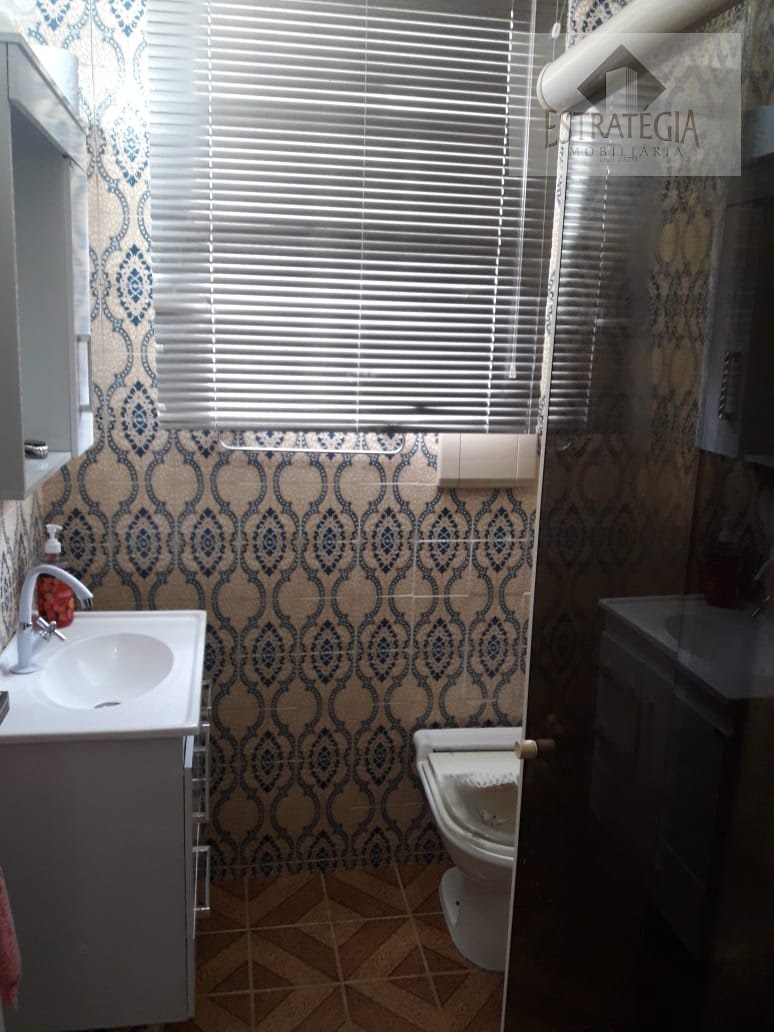 Casa à venda com 3 quartos, 2 banheiros, 5 vagas e 155m² no Castrioto, Petrópolis (RJ) — foto 7 de 17