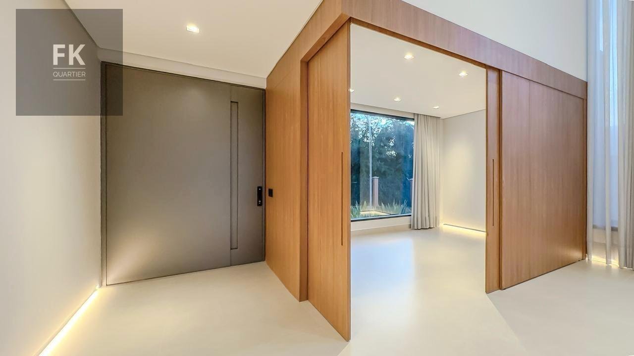 Casa à venda com 4 quartos, 4 suítes, 6 vagas e 610m² no Residencial Burle Marx, Santana de Parnaíba (SP) — foto 12 de 26