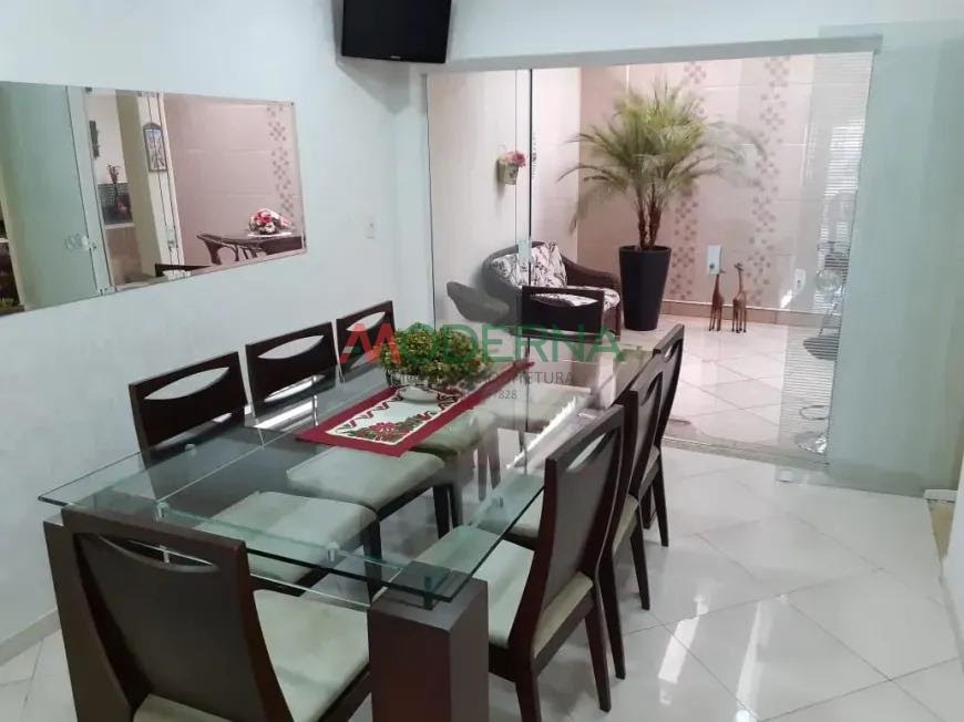 Casa à venda com 4 quartos, 2 suítes, 5 vagas e 250m² no Vila Euclides, São Bernardo do Campo (SP) — foto 4 de 22