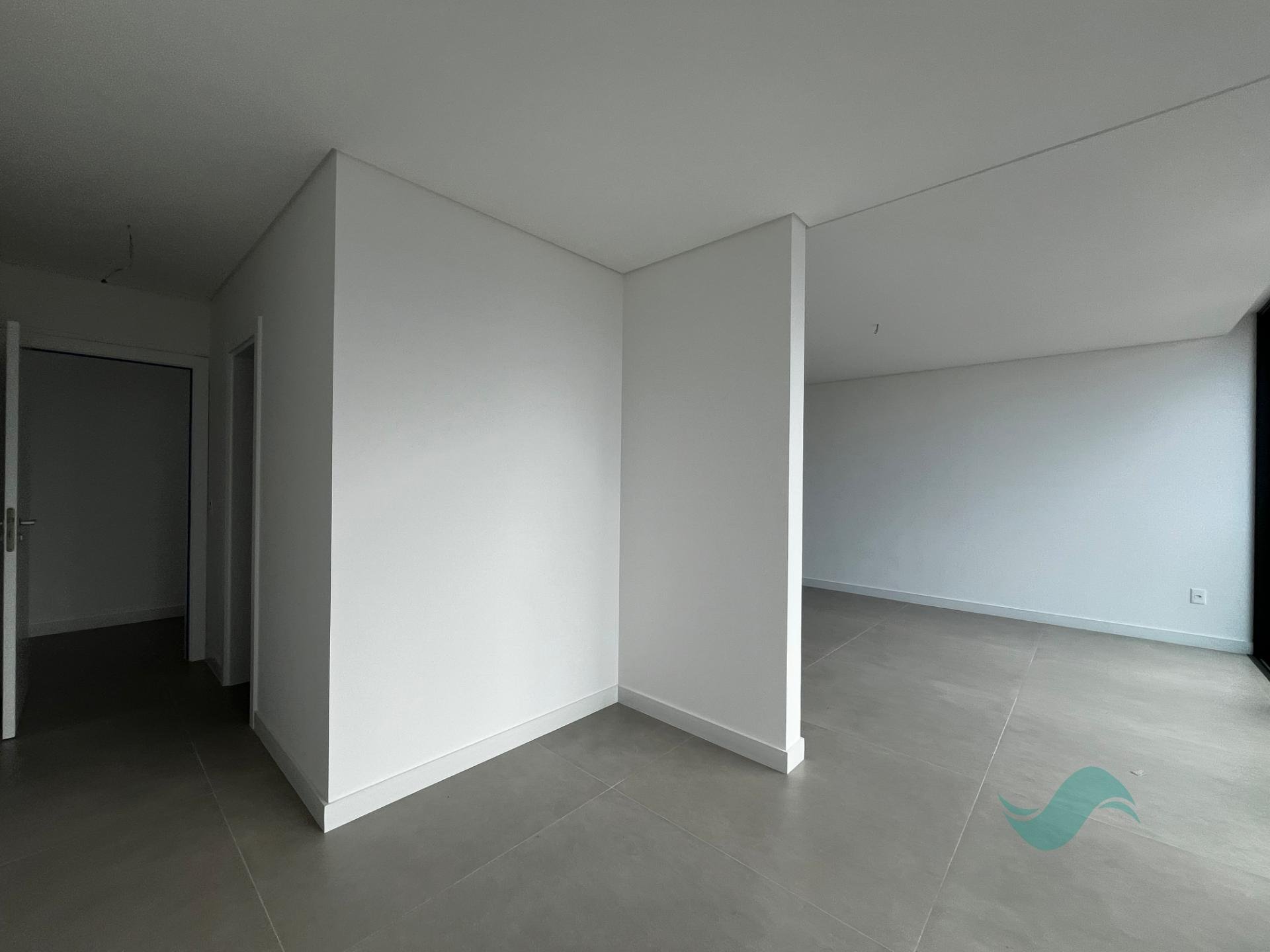Apartamento à venda com 3 quartos, 3 suítes, 2 vagas e 119m² no Jurerê, Florianópolis (SC) — foto 10 de 12
