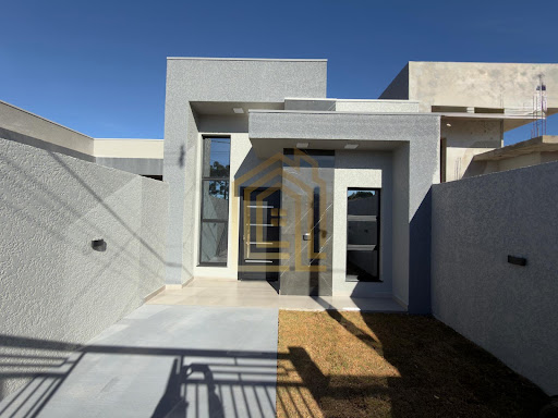 Casa à Venda no bairro Madrid, Cascavel | 2 Dormitórios